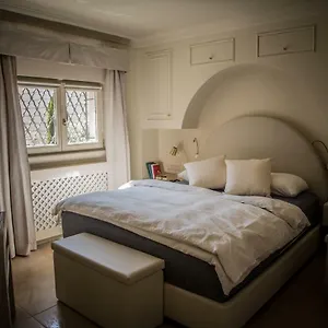 https://president-boutique-apartment.brnohotels.org