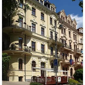 https://cajkovskij-palace.karlovyvary-hotels.com
