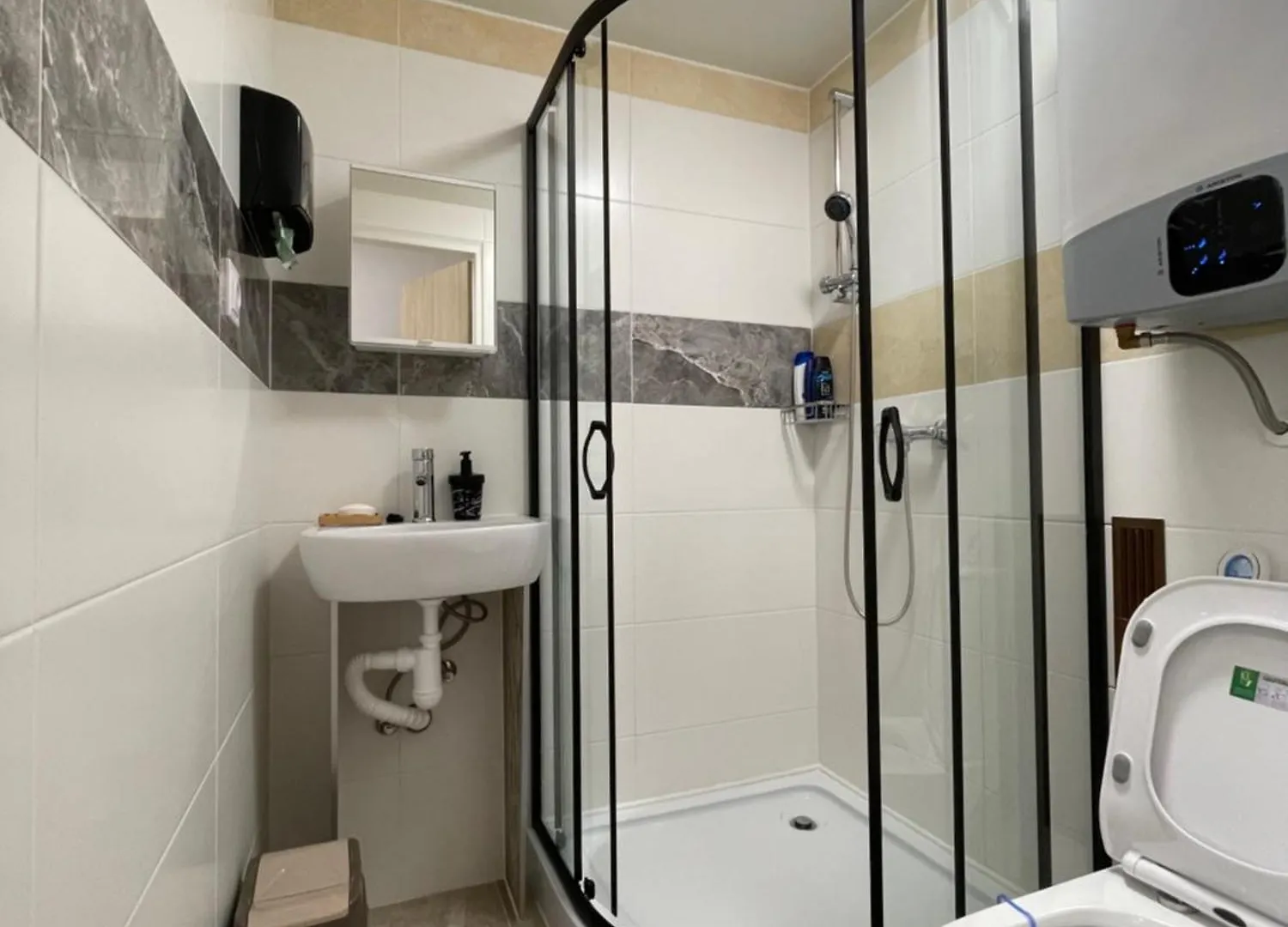 Hotel Trung Lo Cao Praha 0*,
