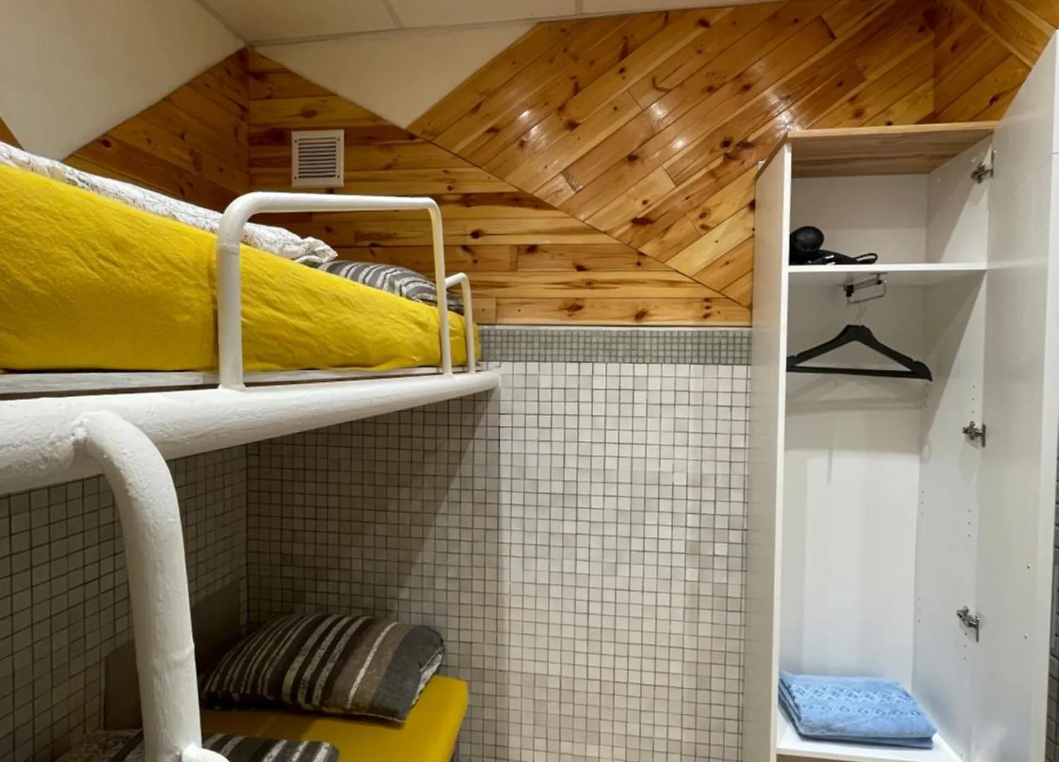 Hotel Trung Lo Cao Praha Penzion